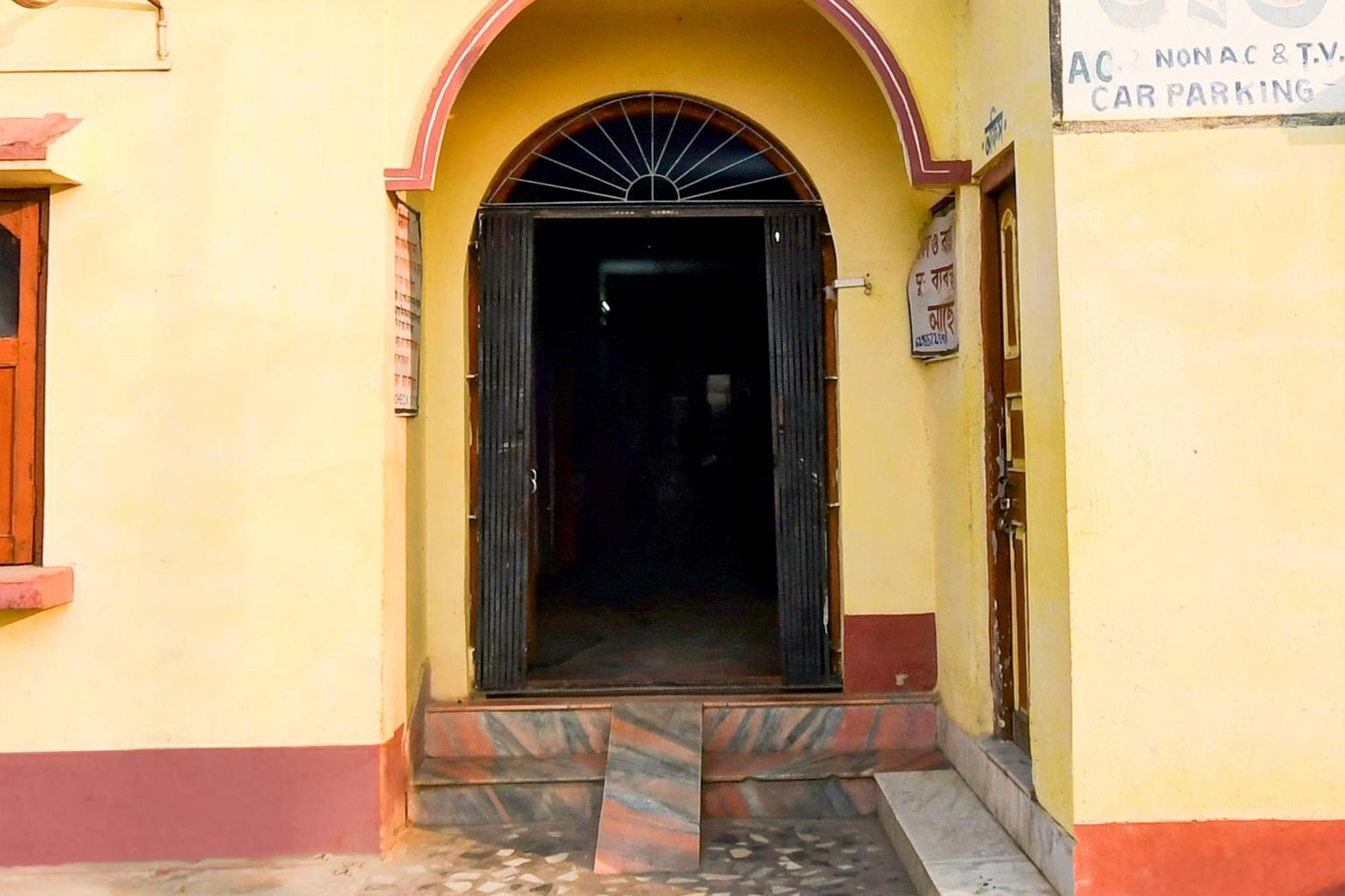 Agnibina Lodge Tarapith Exterior photo